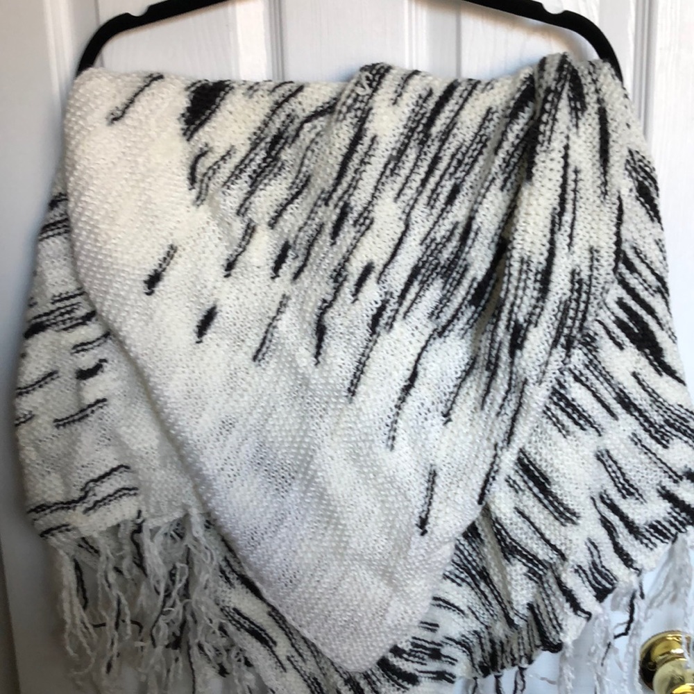 White and Black LuLaRoe Mimi